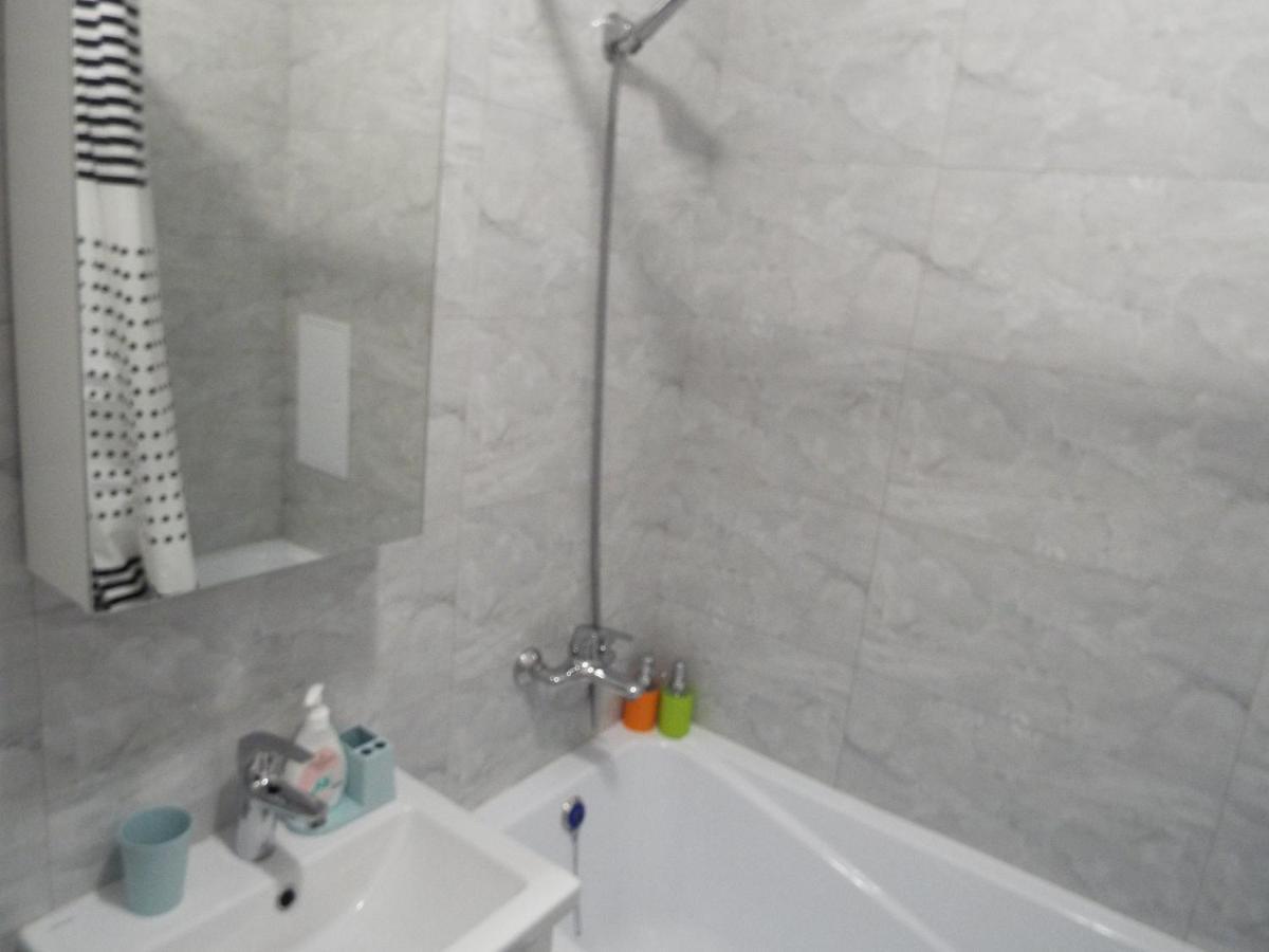 Esil Plaza Apartment อัสตานา ภายนอก รูปภาพ